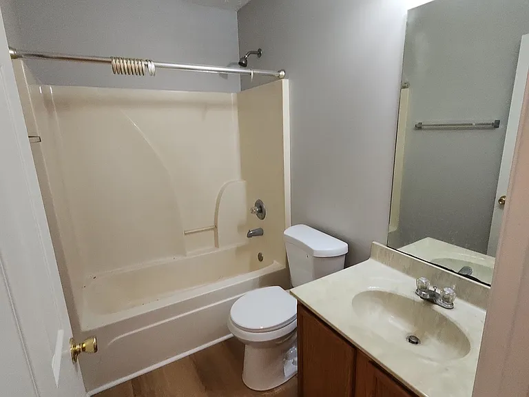 405 Parker Pl — Photo 17