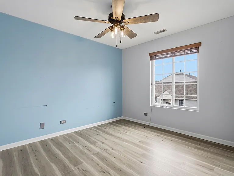 3339 Cameron Dr — Photo 16