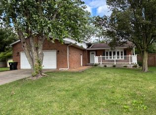 1038 Ruth Crane Dr, Rantoul, IL 61866