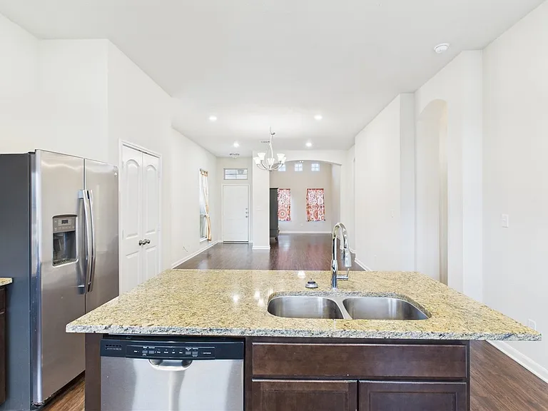 2102 Polmont Dr — Photo 6
