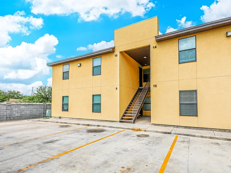 2119 S Ejido Ave — Photo 5