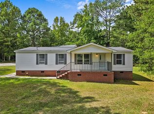 103 Burgundy Rd, Gray Court, SC 29645