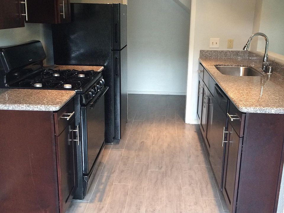 1st image of 6001 Cougar Dr APT A