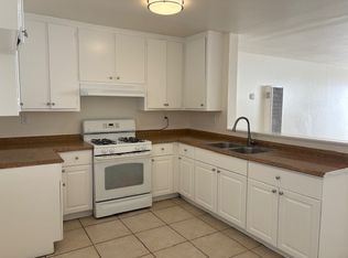 3037 Garnet Ln APT C, Fullerton, CA 92831