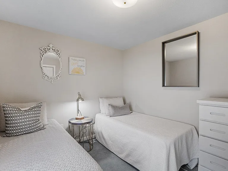 131 Forest Hill Way — Photo 35