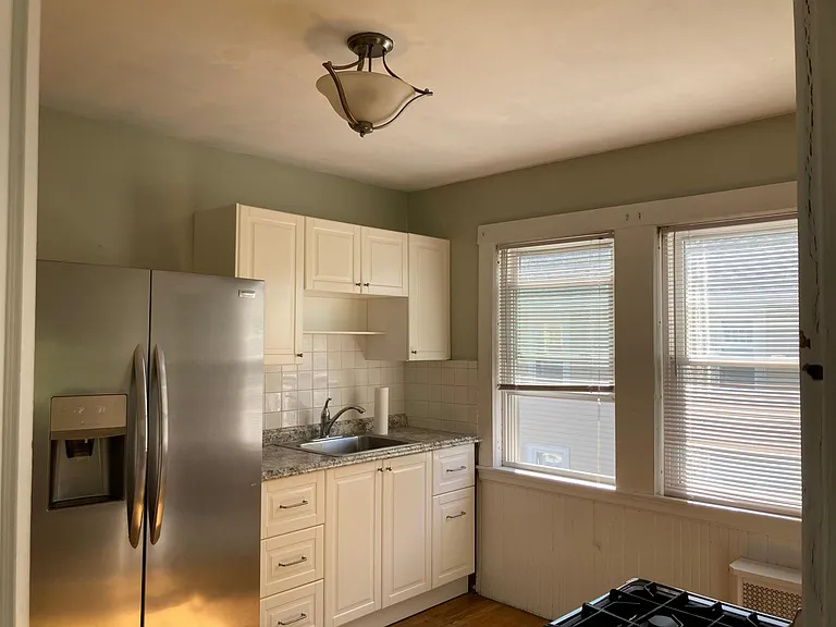 Kitchen with SS appliances and newer cabinets