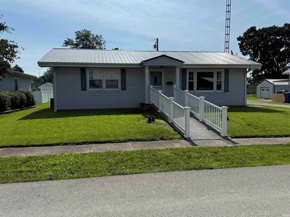 305 S Grove St, Odon, IN 47562