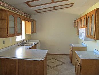 5th image of 3732 N Sharon Dr