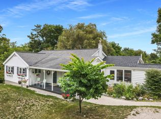 7281 River St, Benzonia, MI 49616