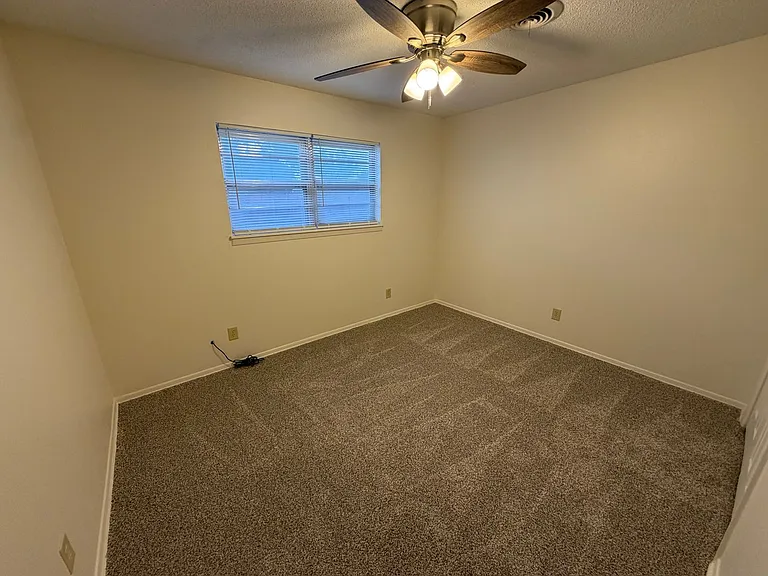 5003 Hall Ave — Photo 16