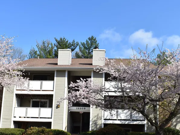 12209 Peach Crest Dr #903, Germantown, MD 20874