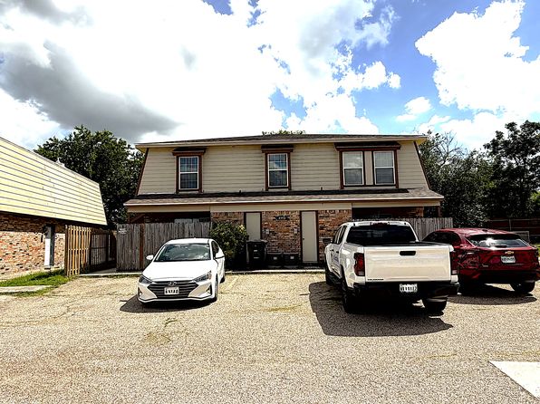 2302 Wales Cir APT A