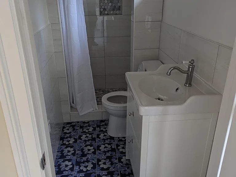 650 Circle Dr #1 — Photo 4