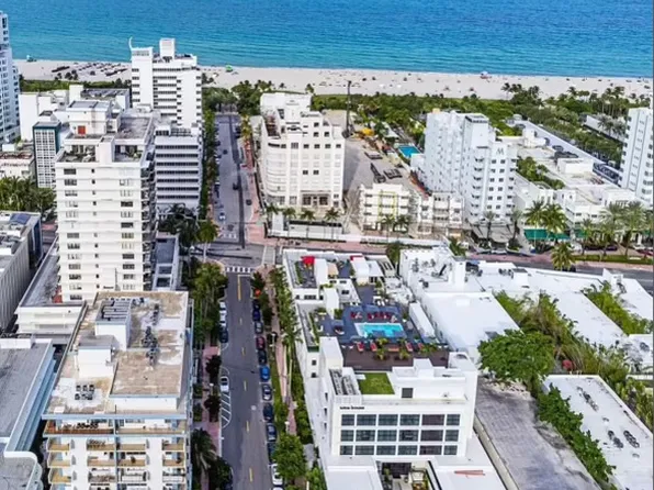 245 18th St APT 801, Miami Beach, FL 33139