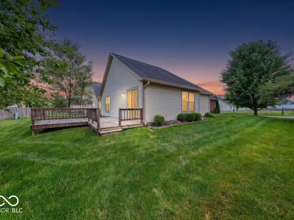 2047 Heritage Commons Ln, Indianapolis, IN 46219