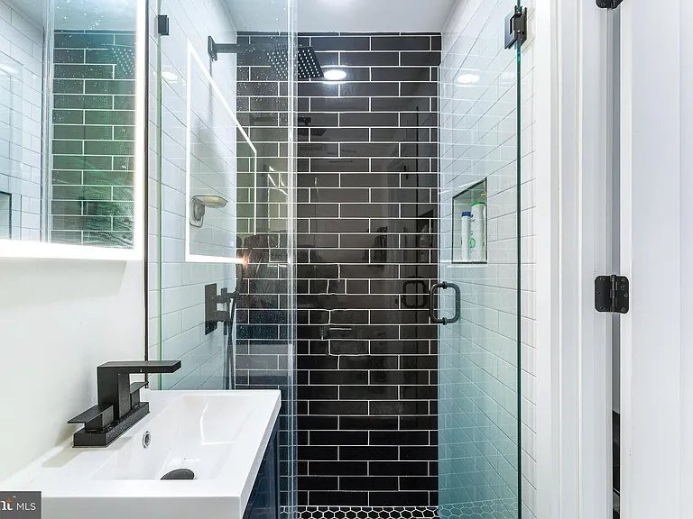 1307 Longfellow St NW #7 — Photo 9