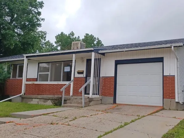 3171 E 12th Street, Casper, WY 82609
