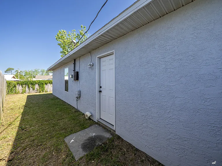 3722 Burnham Way — Photo 18