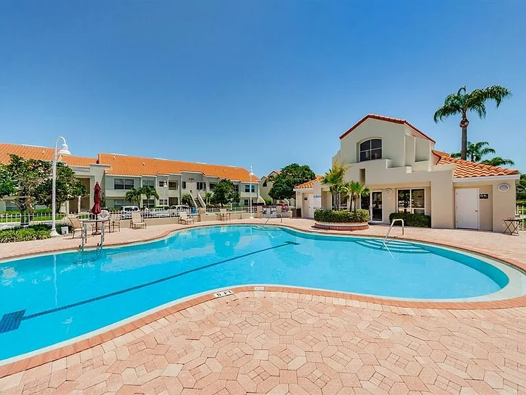 6107 Mirada Cir — Photo 13