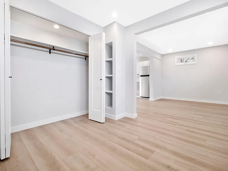 445 Cypress Dr #8 — Photo 6