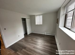 280 Hyde Park Ave #3A, Jamaica Plain, MA 02130