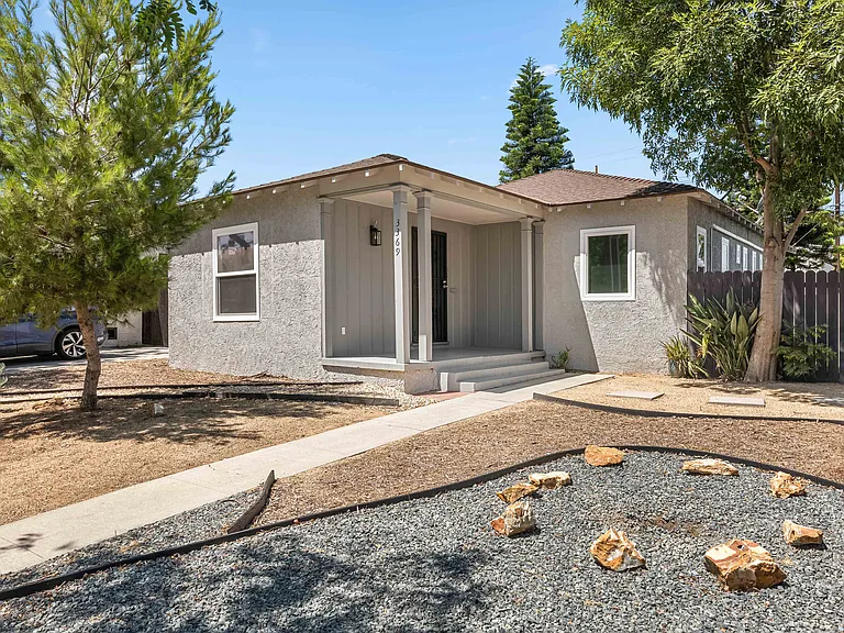 3369 Cerritos Ave — Photo 5