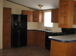52122 Williamsburg Ln, Chesterfield, MI