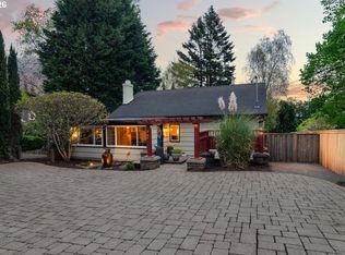 6610 SW Canyon Ln, Portland, OR 97225