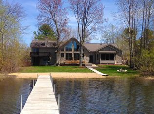 424 S East Silver Lake Rd, Traverse City, MI 49685