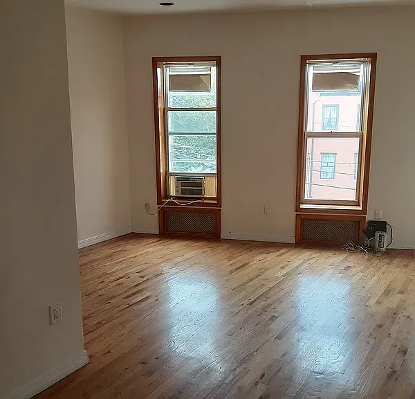 360 Columbia St #2 — Photo 1