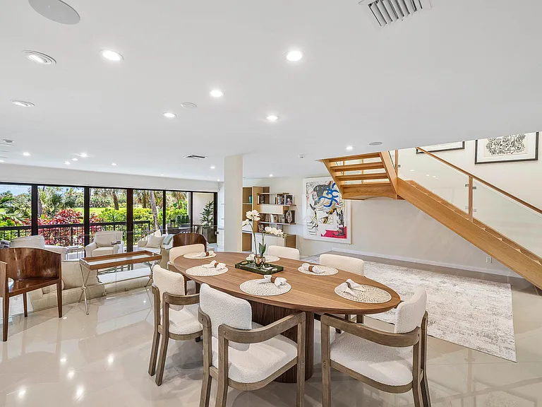 2335 S Ocean Blvd E #13 — Photo 4