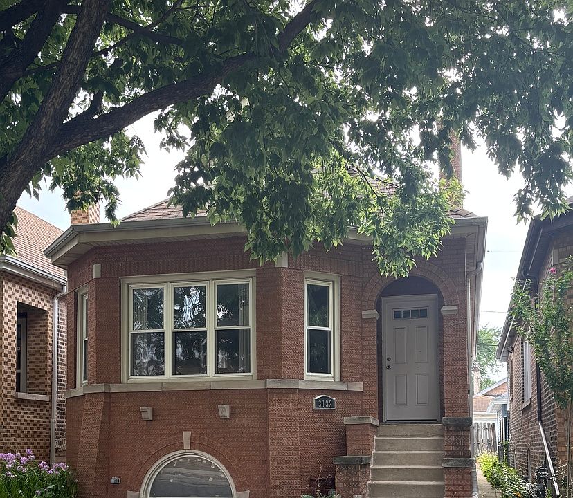 1st image of 3132 N Lowell Ave