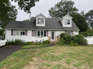 51 Joline Rd, Pt Jefferson Station, NY 11776