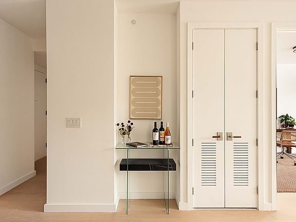 5th image of 194 Bainbridge St #306
