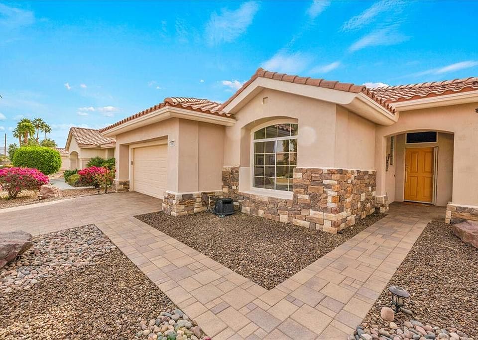 1st image of 78883 Waterford Ln