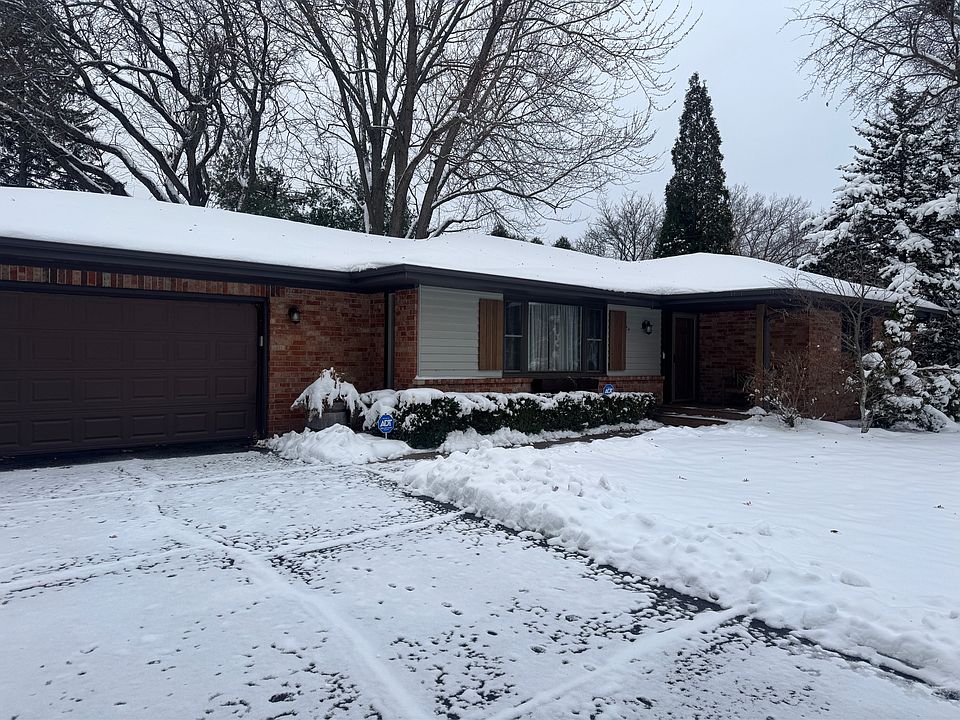1st image of 1014 Saint Andrews Way