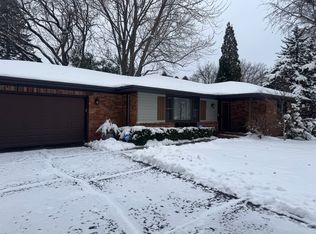 1014 Saint Andrews Way, Rockford, IL 61107