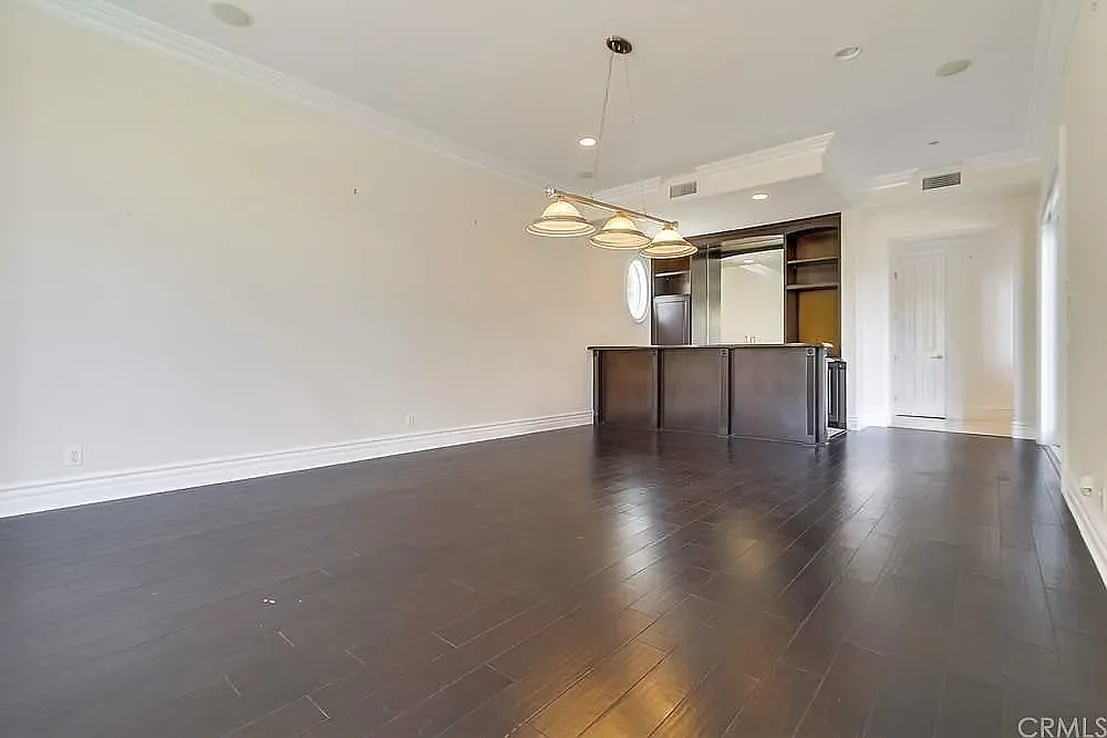 7 bed, 9500 sqft, $17,500 — Photo 3