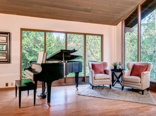 5249 W Mercer Way, Mercer Island, WA 98040