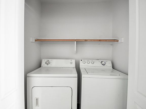 5th image of 1446 W Netherland Way APT 2