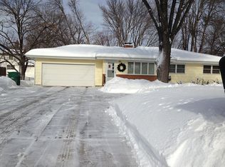 8520 27th Ave N, New Hope, MN 55427