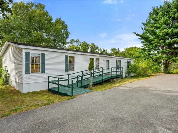 1187 Shore Road, Lamoine, ME 04605