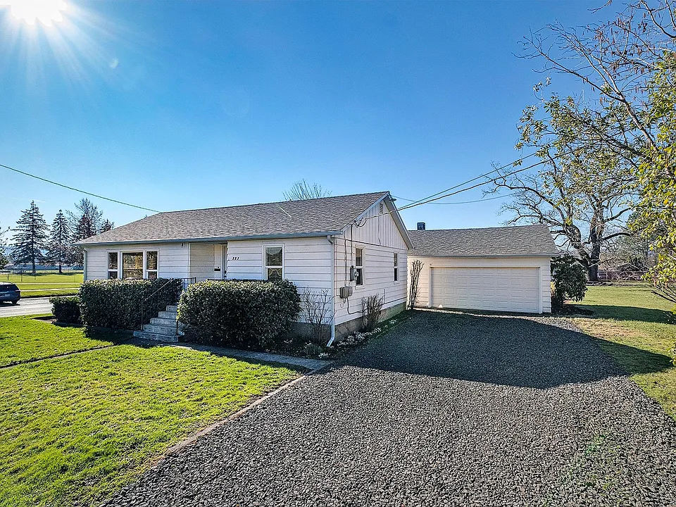 757 S 8th Ave