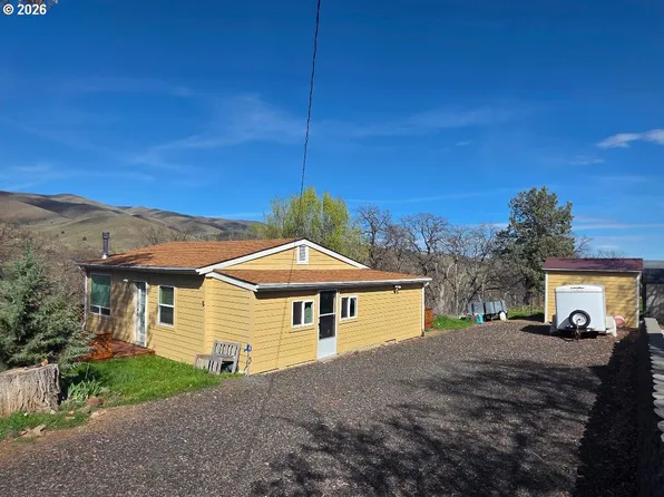 55725 Church Ave, Tygh Valley, OR 97063