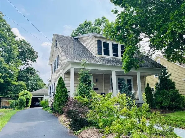 22 Green Hill Street, Manchester, CT 06040