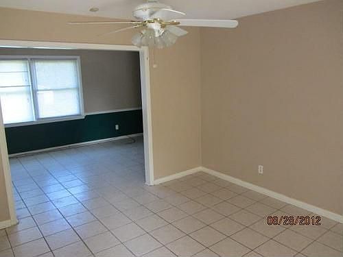 3rd image of 2415 23rd Avenue Pl NE