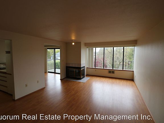 3rd image of 645 W Nickerson St APT 201