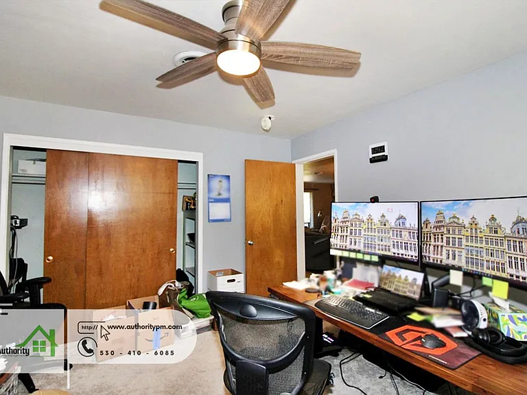 4548 Pensacola St — Photo 10