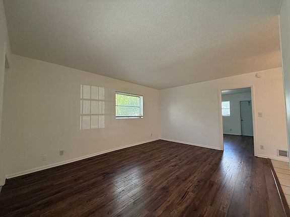 3rd image of 2397 NE 11th Ct #1