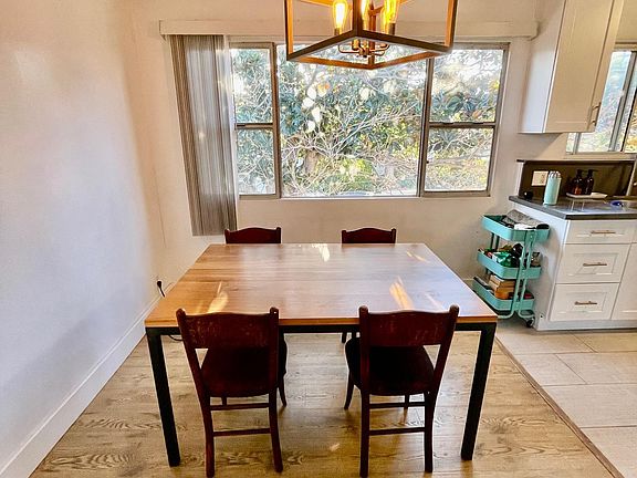 4th image of 1326 S Saltair Ave APT 5